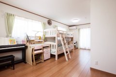 Ｌ型の子ども室は、将来は家具でゆったり仕切る